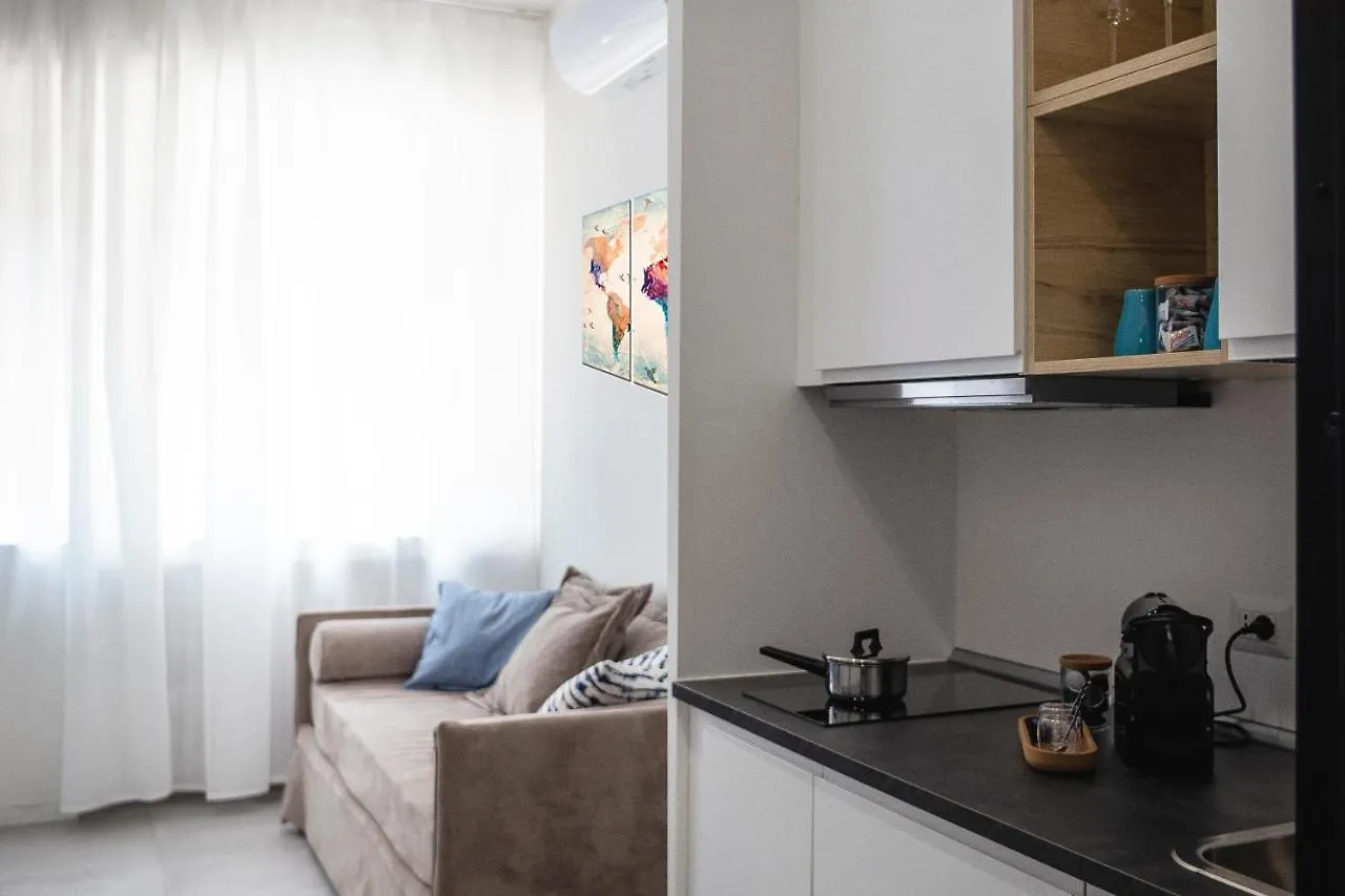 Milano Navigli Apartment - Zona Tortona 0*, Mediolan Włochy